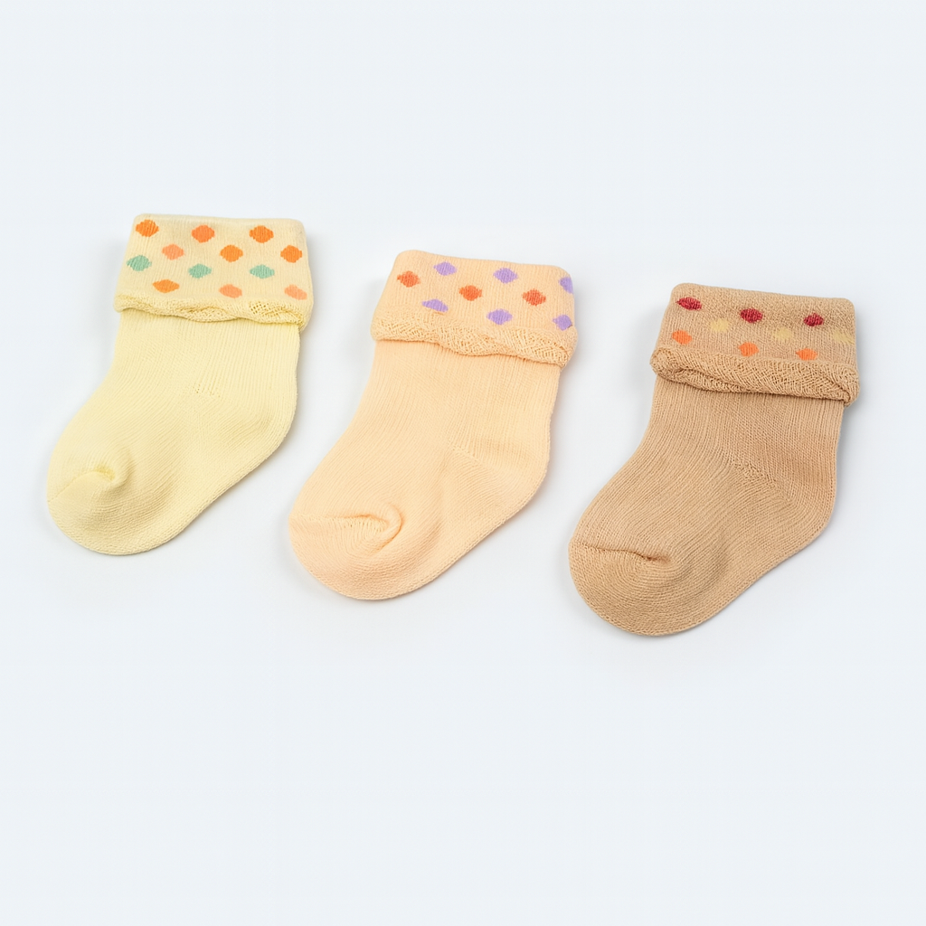 Pack of 3 Polka Dot Infant Socks (008)