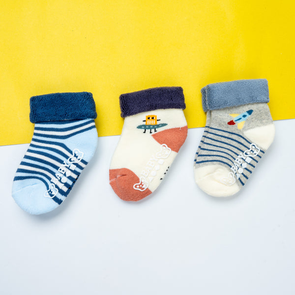 Infant Unisex Soft Cotton Socks – Pack of 3 (Multicolor)